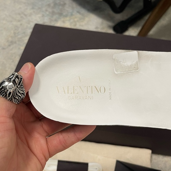 EUC Mens 8 Valentino Garavani Studded Open Low-Top Patent Leather Sneake White - Picture 12 of 16